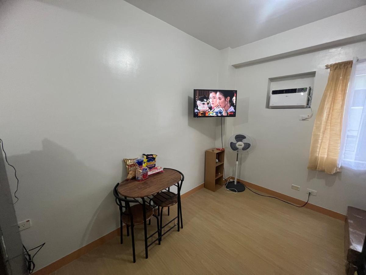 Lovers Inn Qc Кесон-Сити Экстерьер фото
